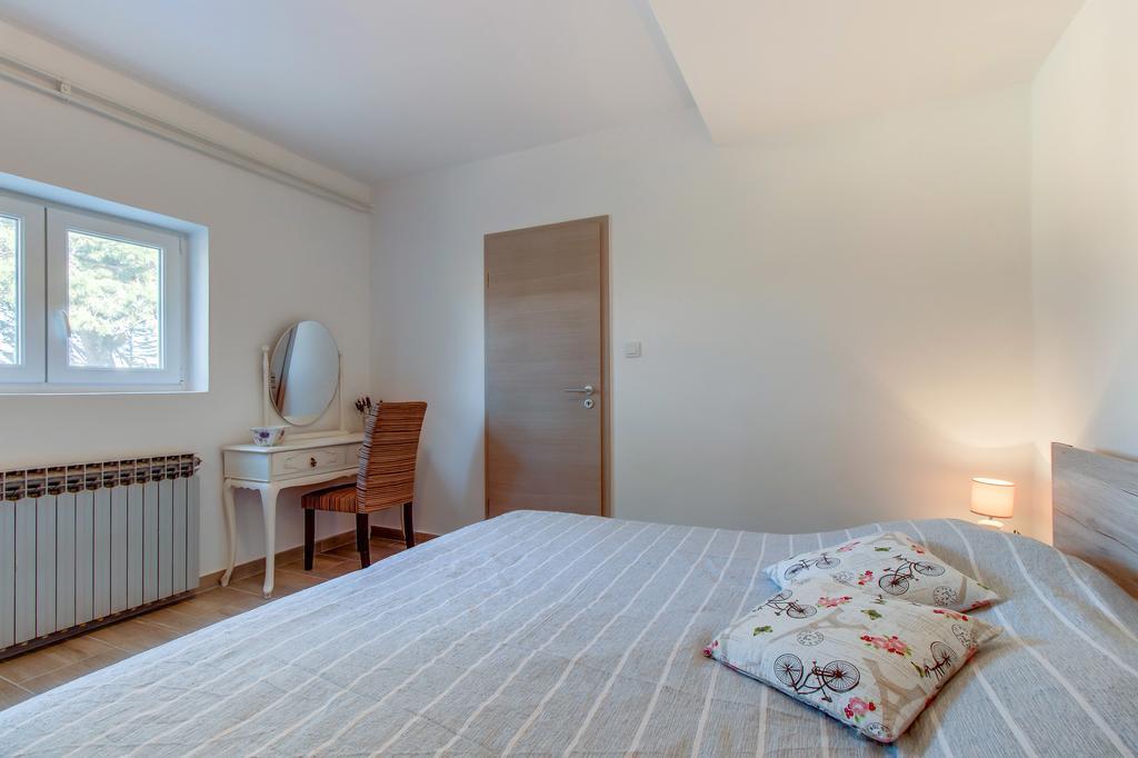 Apartment Senka Малий Лошинь Екстер'єр фото