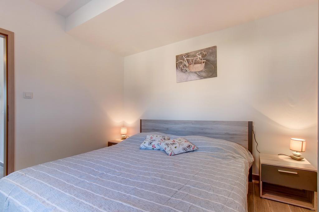 Apartment Senka Малий Лошинь Екстер'єр фото