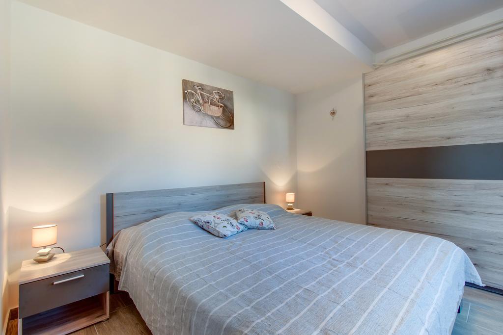 Apartment Senka Малий Лошинь Екстер'єр фото