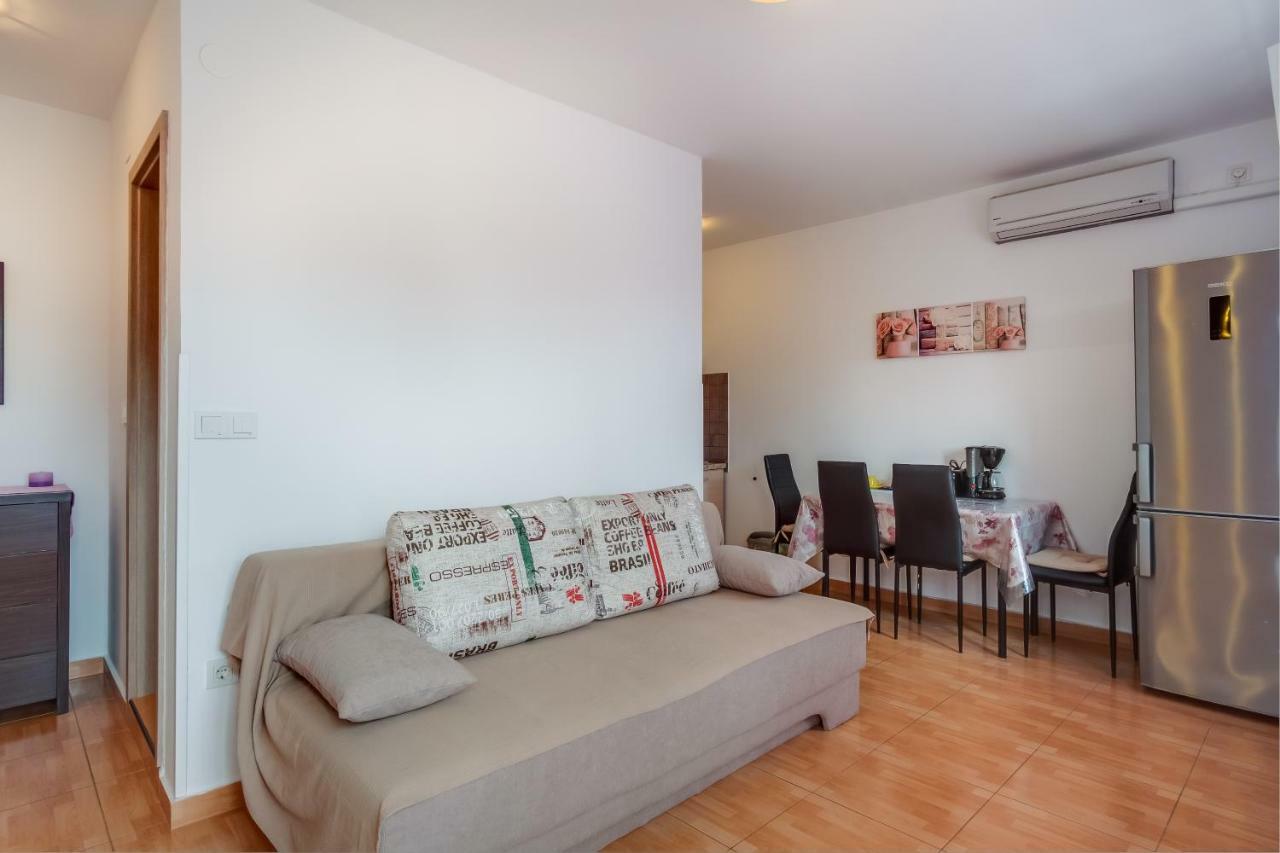 Apartment Senka Малий Лошинь Екстер'єр фото