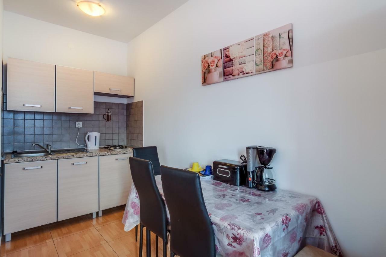 Apartment Senka Малий Лошинь Екстер'єр фото